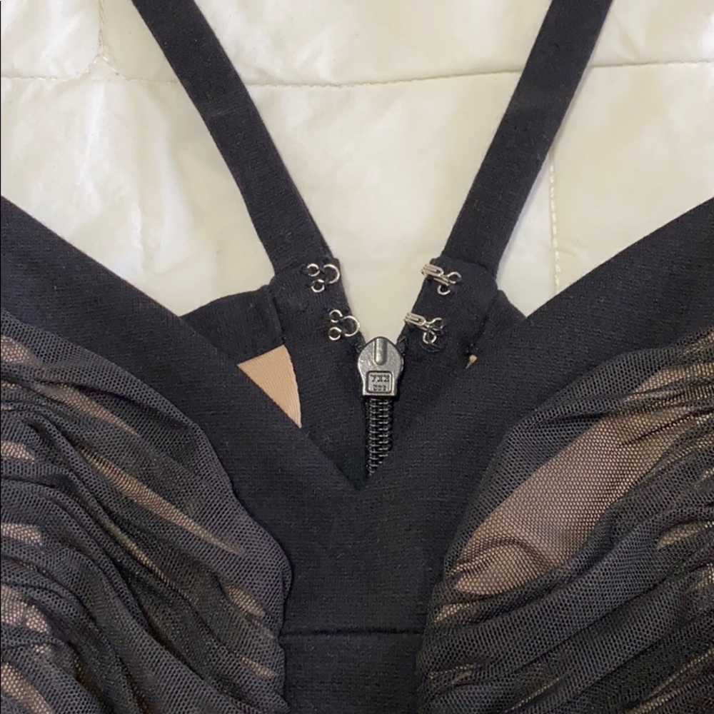 Sold ❣️ BCBG Ruched Fitted Dress - Picture 5 of 7